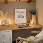 Pangea Boutique - Camino Del Norte - 3*