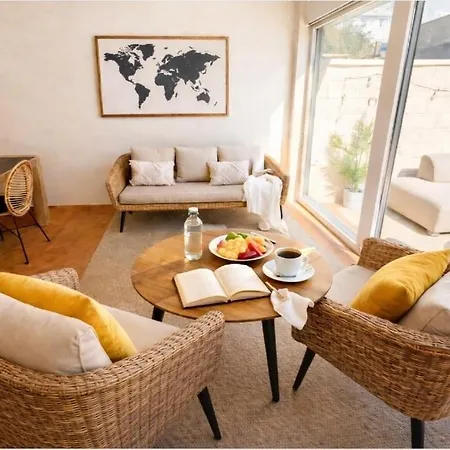 Pangea Boutique - Camino Del Norte - 3*